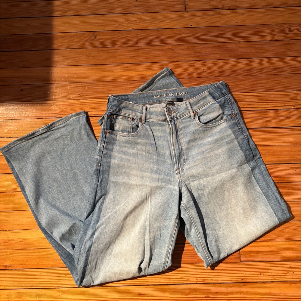 American Eagle Super High-Rise Baggy Wide Leg Two-Tone Jeans
